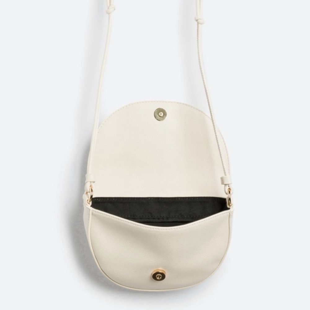 ⭐️5/$25⭐️ Ivory White Crossbody Purse - Picture 2 of 9